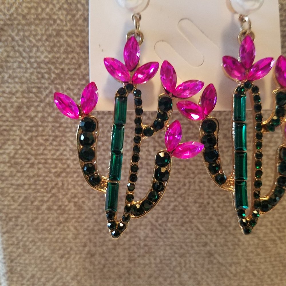 COPY - Betsey Johnson Rhinestone Cactus Earrings - NWT - Picture 4 of 5